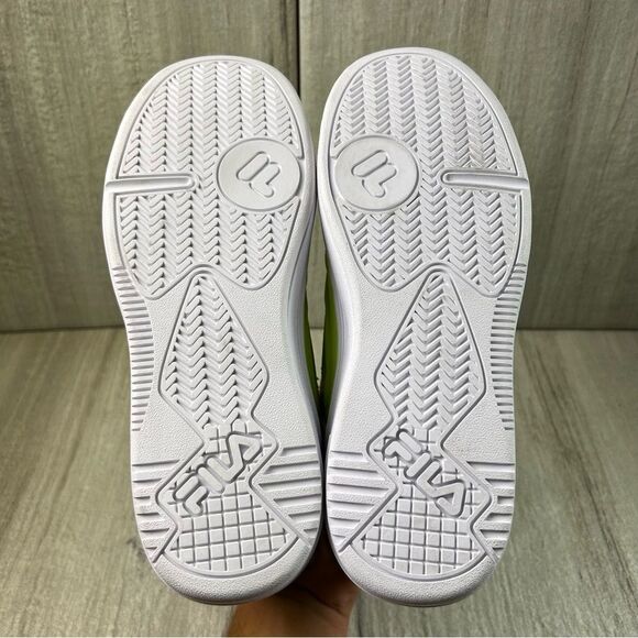 NEW Fila WX-100 Neon Yellow Sneaker Lace Up Athletic Shoe Womens Size 5 - Picture 8 of 10